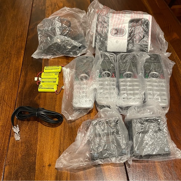 ATT CL82414 3 Handset Cordless Answering System extra handset - Picture 12 of 16